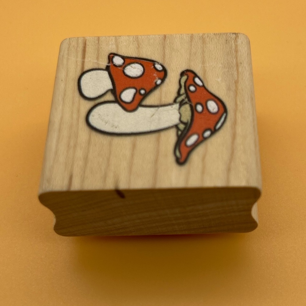 Amanita Muscaria/Toadstool Mushrooms 🍄 Rubber Stamp - Picture 6 of 7